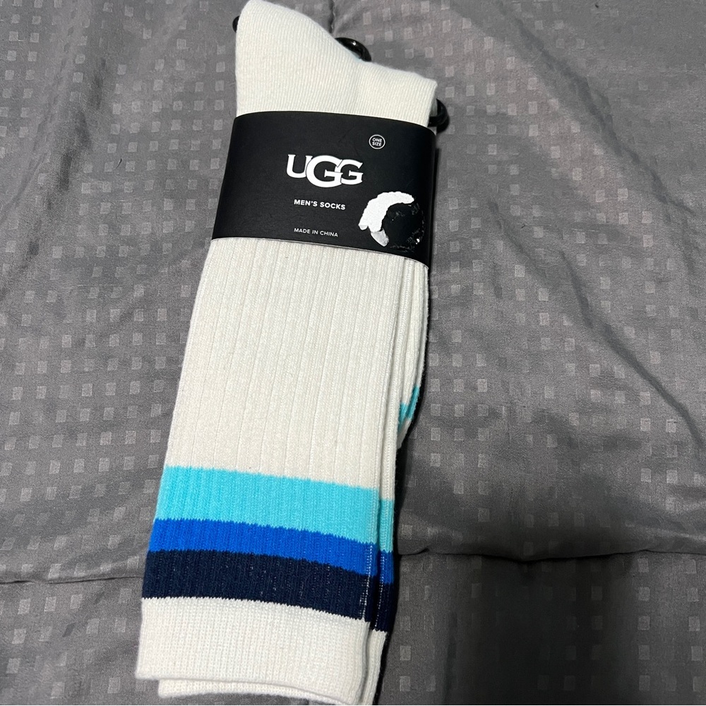 Ugg mens socks ocean multi white with blue bands nwt OSFM 8-12.5